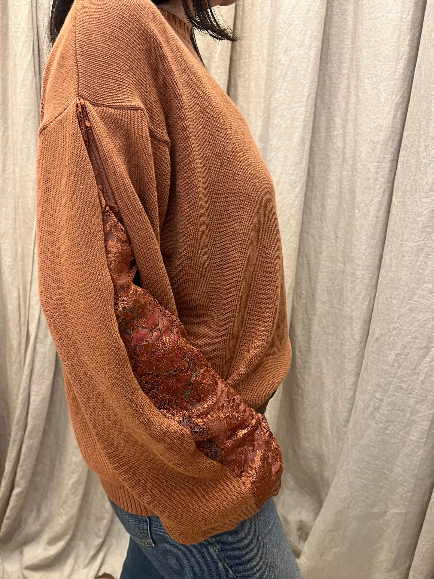 VICOLO Maglia con inserti in pizzo
