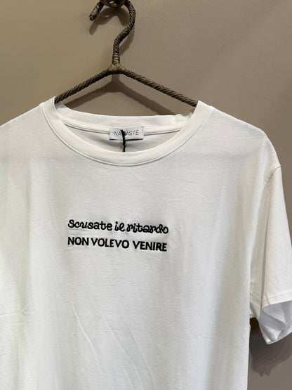 T-Shirt "Parlante" in Cotone Organico – Dillo con un Ricamo