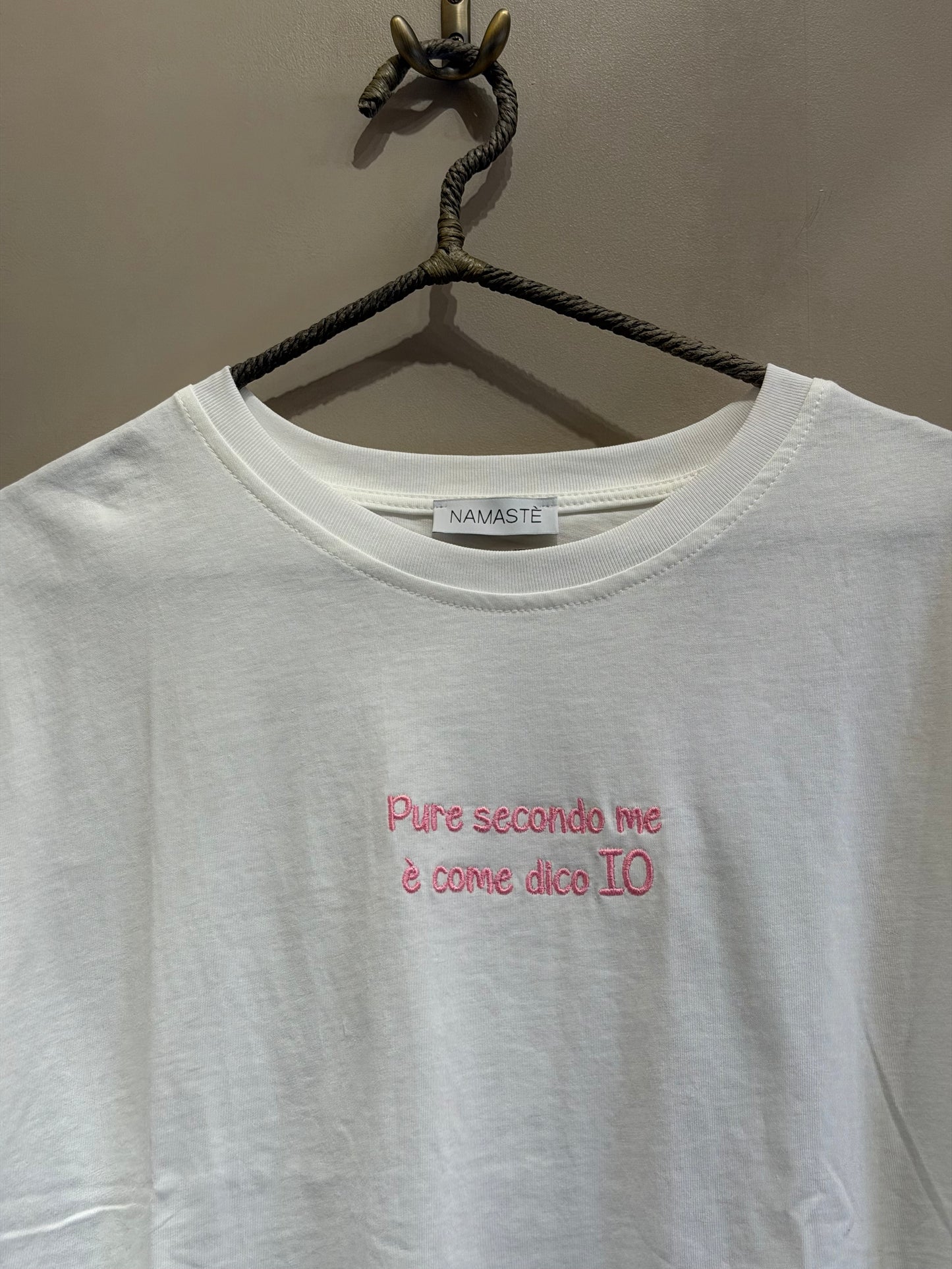 T-Shirt "Parlante" in Cotone Organico – Dillo con un Ricamo