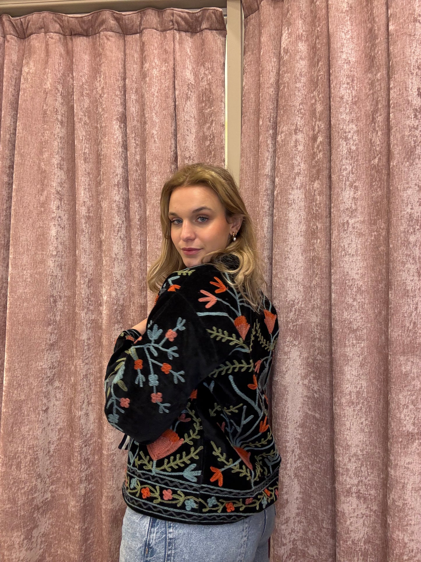 Giacche in velluto ricamato