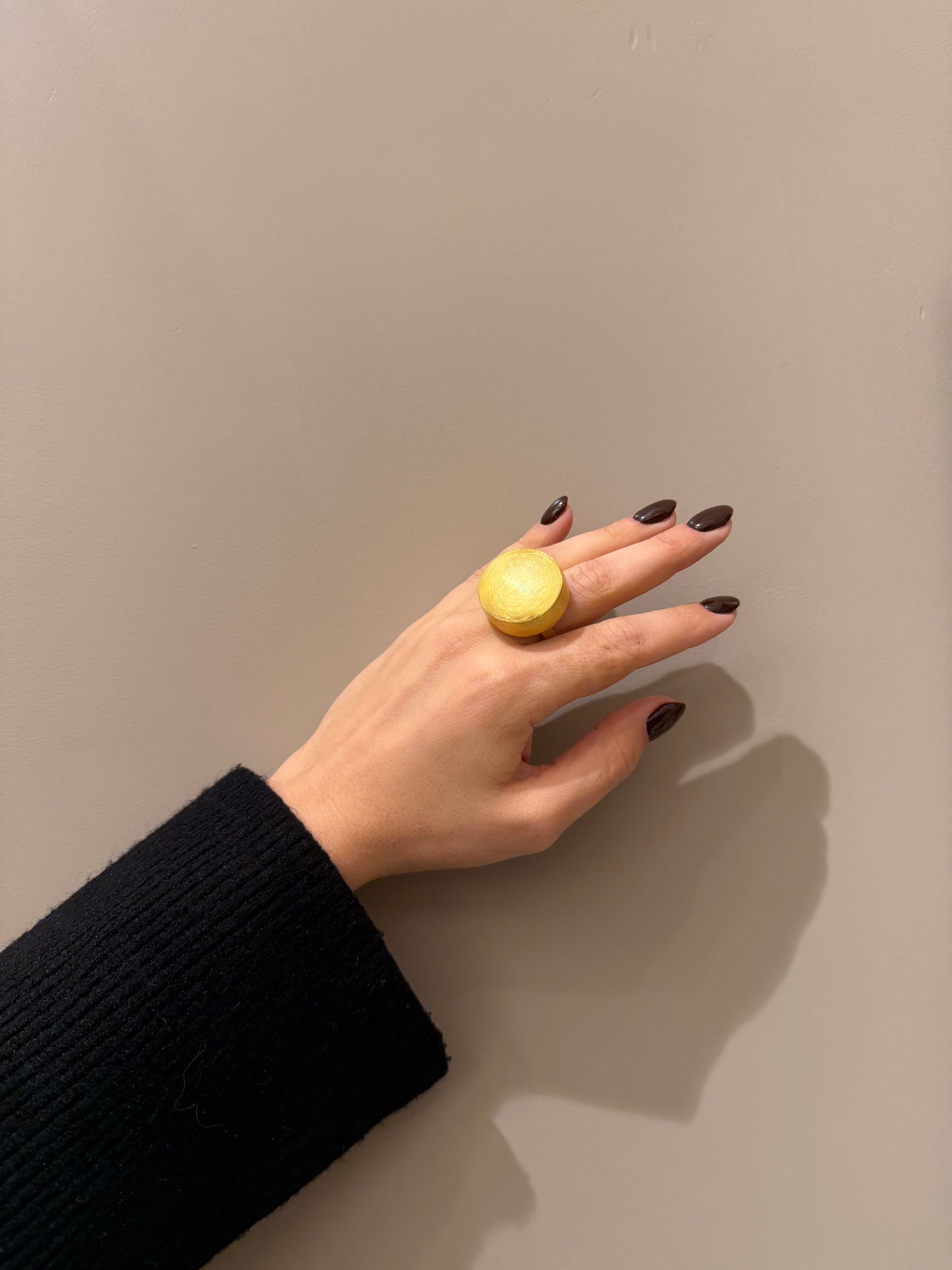 Anello bombato dorato