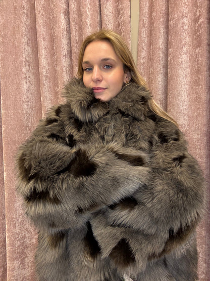 Eco pelliccia maculata grigio e beige