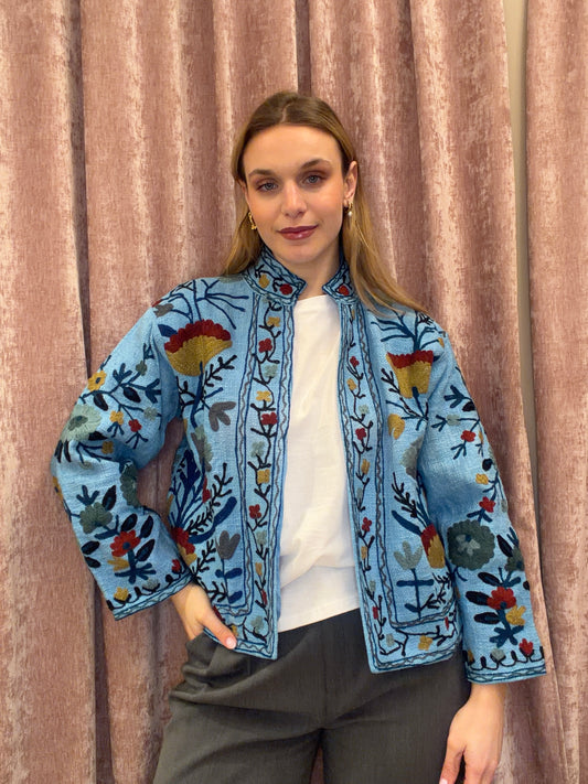 Giacca Artigianale in Cotone con Ricami Floreali