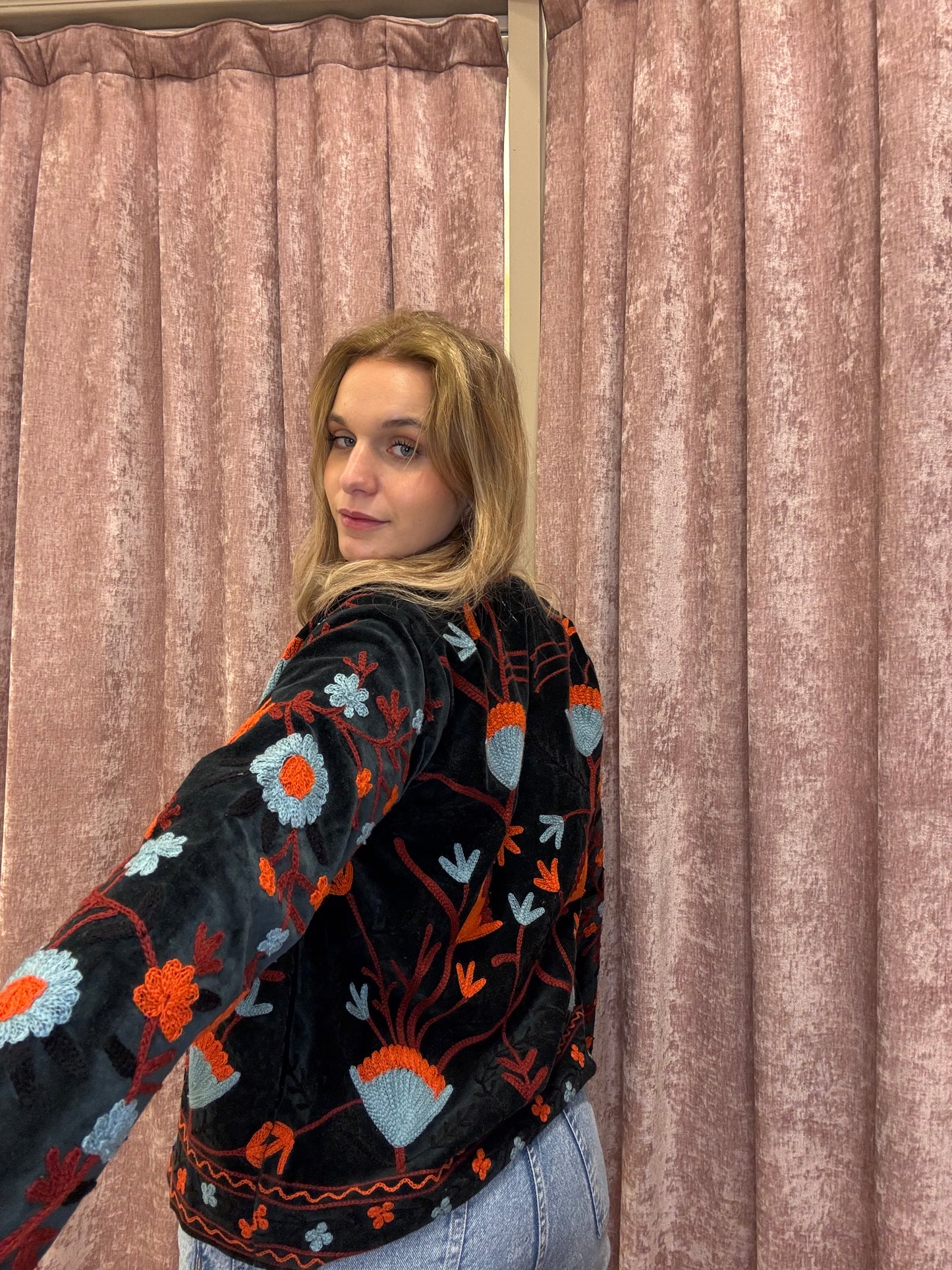 Giacche in velluto ricamato