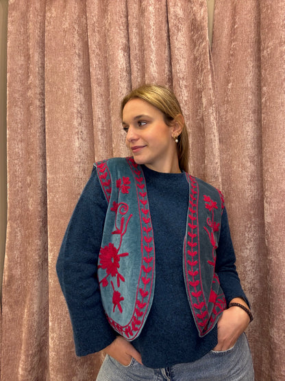 Gilet in velluto ricamato