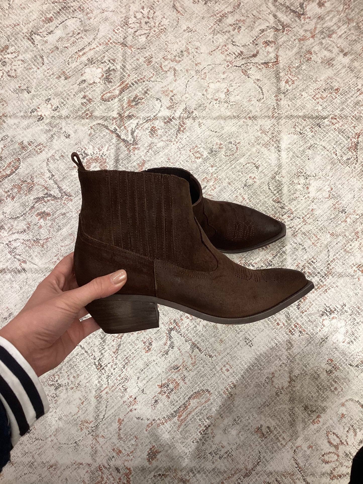 Stivaletti Texani in Camoscio – Marrone Cioccolato