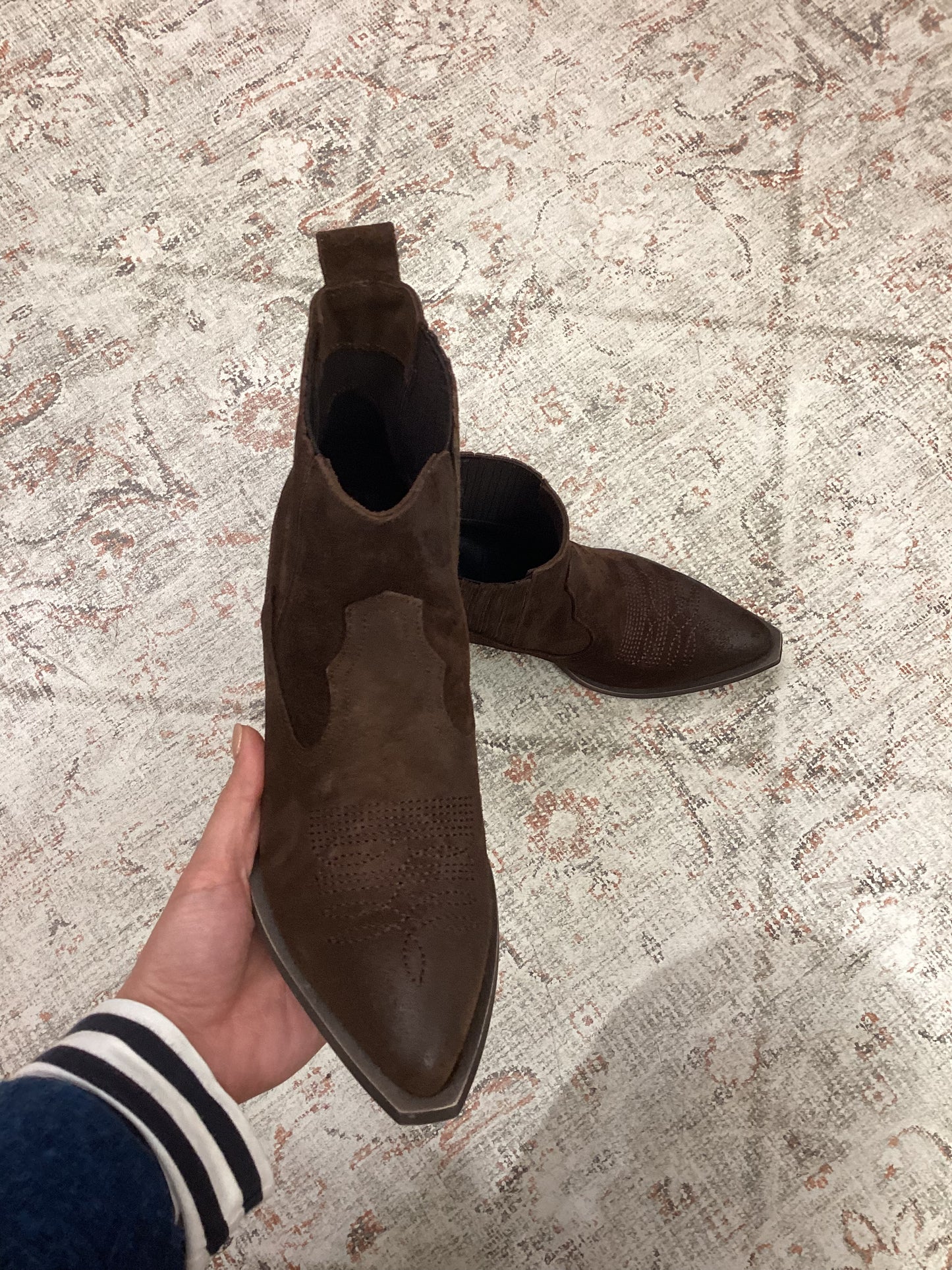 Stivaletti Texani in Camoscio – Marrone Cioccolato