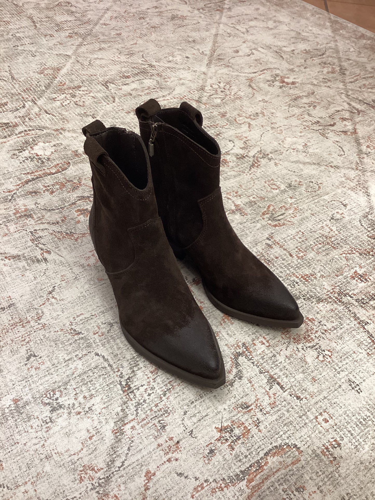 Stivaletti alla Caviglia in Camoscio – Cioccolato